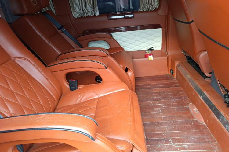 Used Mercedes-Benz Vito 2013 3.0L Elite Edition Left Rear Seat