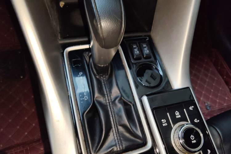 Used Mitsubishi Eclipse Cross 2019 1.5T CVT Two-Wheel Drive Belief Edition China VI Standard
