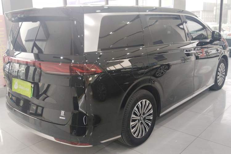 Used BYD Xia 2025 DM-i 1.5T 180km Excellence Model
