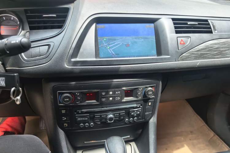 Used Citroen C5 2012 2.3L Automatic Prestige Edition Audio And AC Panel