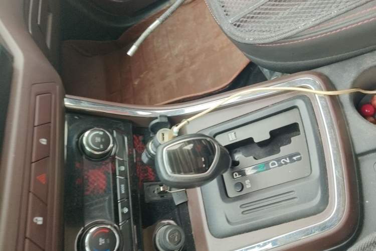 Used Lifan Auto Myway 2016 1.5L Automatic Smart Enjoyment Model Gear Lever