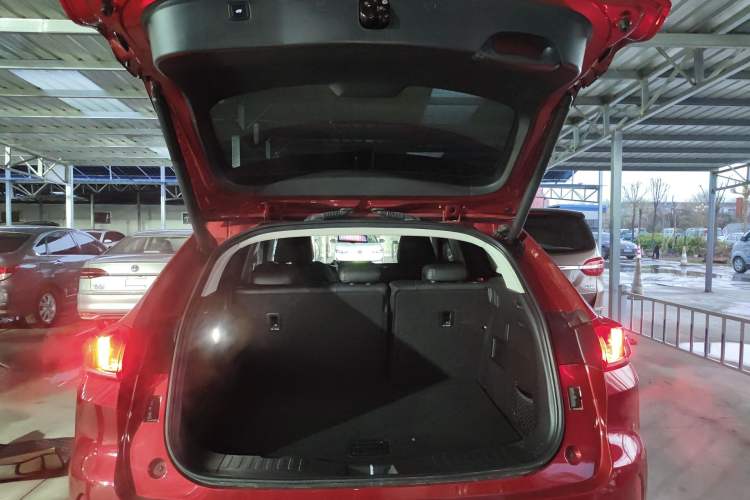 Used Wey VV5 2019 Upgraded Model 2.0T Two-Wheel Drive Flagship Version China V Standard