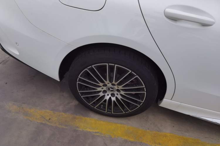 Used Mercedes-Benz C-Class 2025 C 200 L Sport Edition
