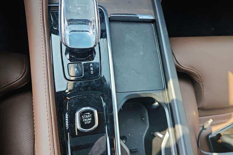 Used Volvo S90 2025 B5 Zhiyuan Luxury Edition Gear Lever
