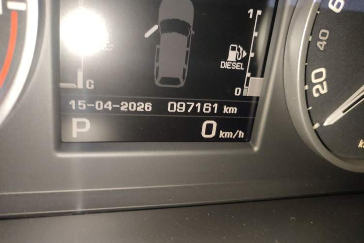 Used Land Rover Range Sport 2013 3.0 TDV6 Diesel Edition Odometer Close Up