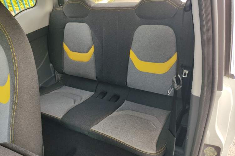 Used Chery QQ Ice Cream 2022 120km Conical Shape Lithium Iron Phosphate