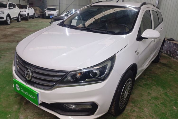 Used Baojun 310W 2017 1.5L Manual Comfort Version China VI Emission Standard