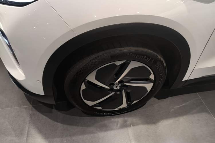 Used Nio ES8 2024 75 kWh Executive Edition
