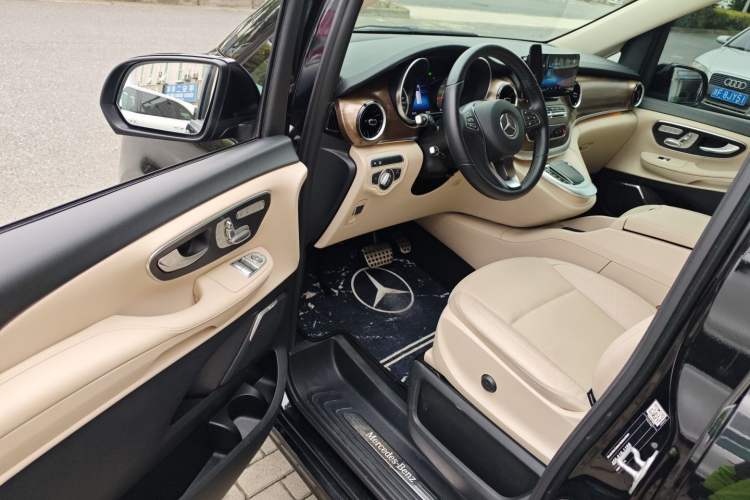 Used Mercedes-Benz V-Class 2021 V 260 L Long Wheelbase Prestige Edition