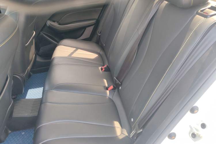 Used Roewe i5 2021 1.5L CVT Diamond Edition
