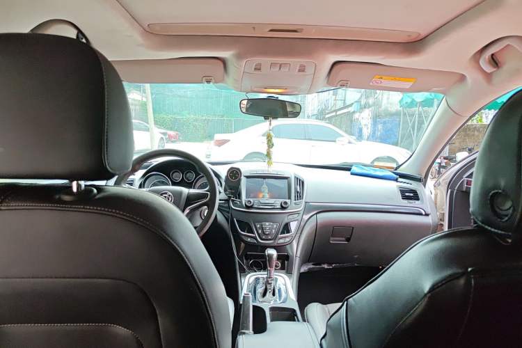 Used Buick Regal 2015 1.6T Leading Technology Model Headliner