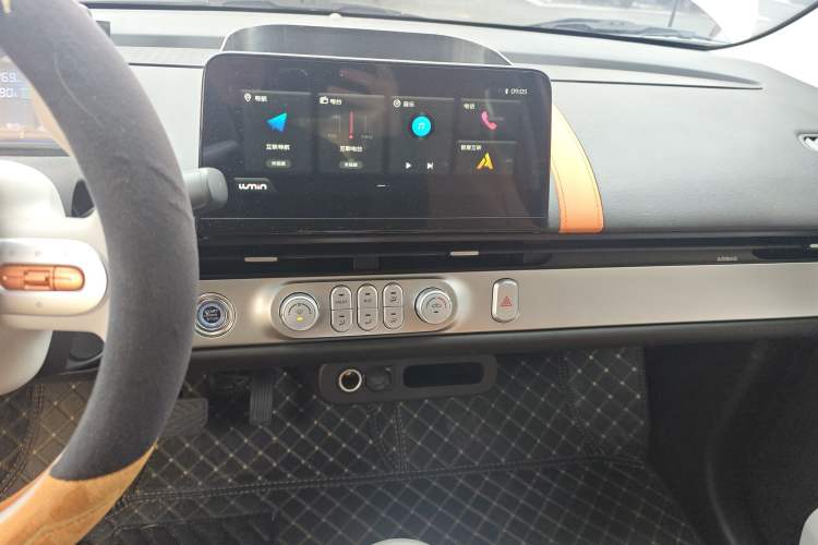 Used CHANGAN NEVO Lumin 2024 301km Orange Wind Edition Audio And AC Panel