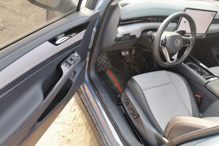 Used Volkswagen ID.7 VIZZION 2024 AIR model
