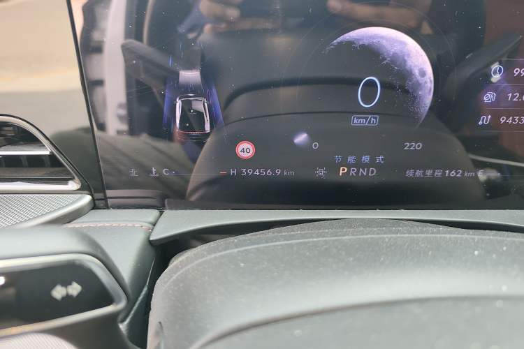 Used Lincoln Z 2022 Facelift iEnjoy Luxury Edition Odometer Close Up