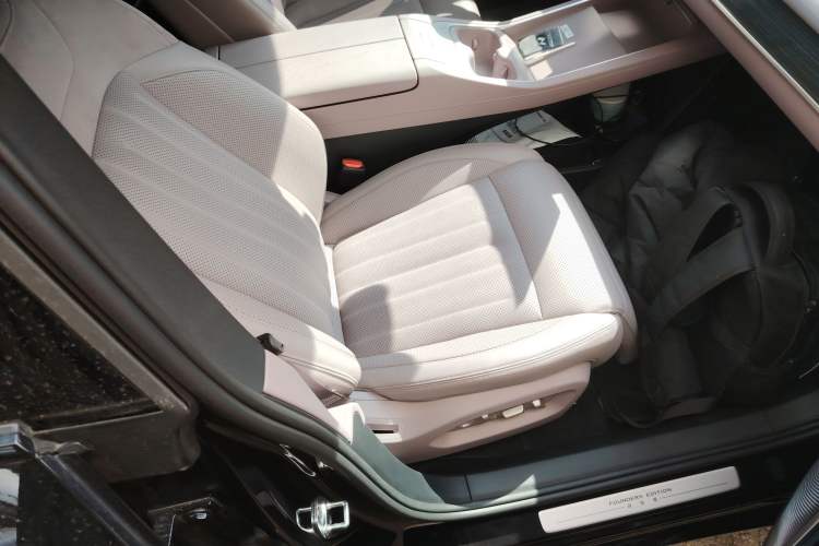 Used ONVO L60 2024 60 kWh Rear-Drive Version