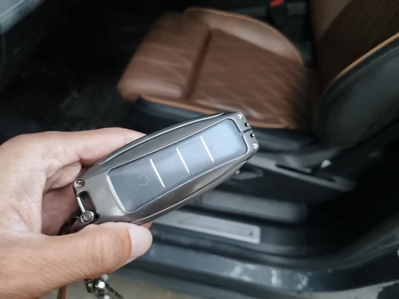 BYD Tang New Energy 2021 DM-i 112KM Prestige Model - Executive — снимка 20