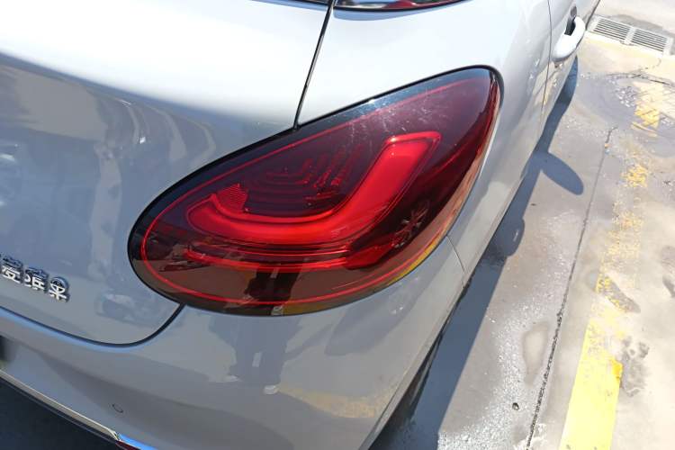 Used Wuling Bingo 2024 333 km Enjoyment Version Right Rear Taillight