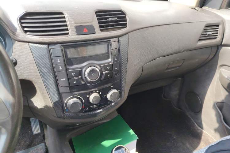 Used Wuling Hongguang 2015 1.5L S Basic Version China V Standard