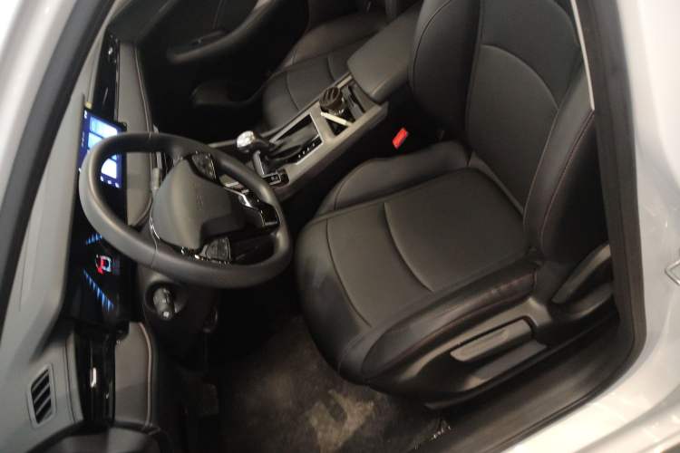 Used Roewe i5 2023 1.5L CVT Luxury Edition