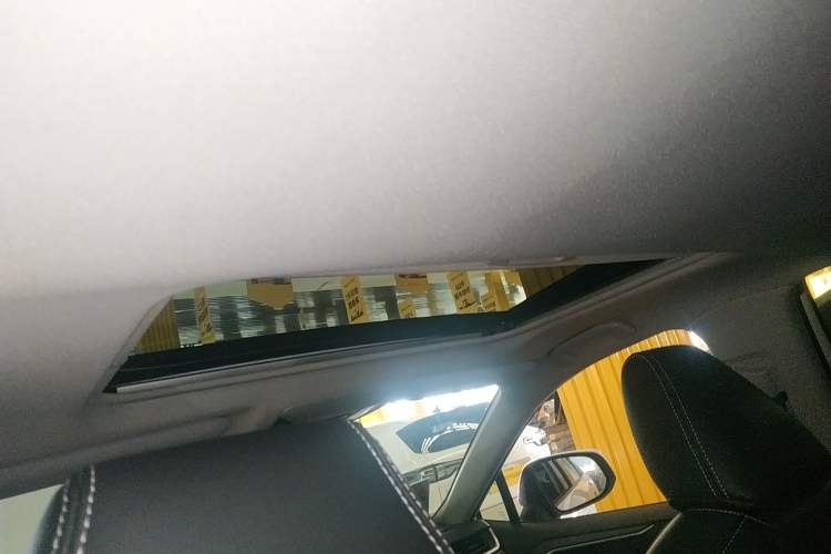 Used Toyota RAV4 2023 2.0L CVT Two-Wheel Drive Fashion Edition
