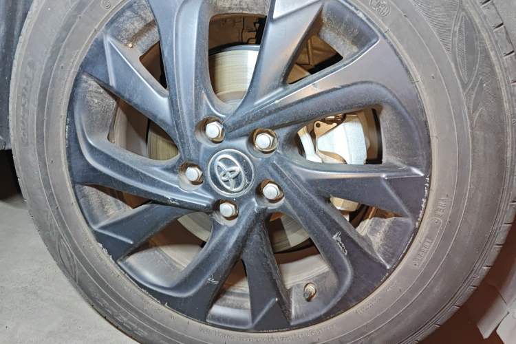 Used Toyota IZOA 2021 2.0L Yichi SPORT