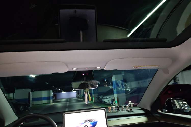 Used Tesla Model Y 2023 Long-Range All-Wheel-Drive Version