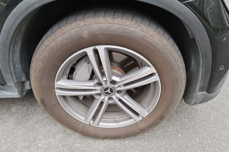 Used Mercedes-Benz GLC 2021 GLC 260 L 4MATIC Dynamic Edition Right Front Wheel Hub