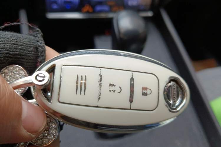 Used Nissan X-Trail 2015 2.0L CVT Comfort MAX Edition 2WD
