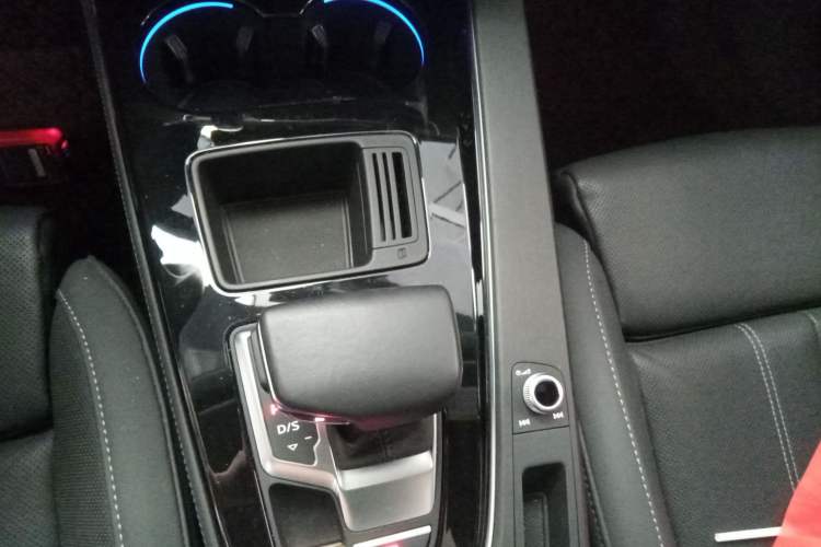 Used Audi A4L 2023 40 TFSI Luxury Dynamic Model