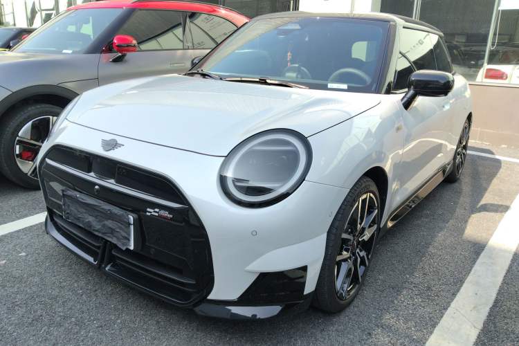 Used MINI Electric COOPER 2024 452km COOPER SE Racing Driver