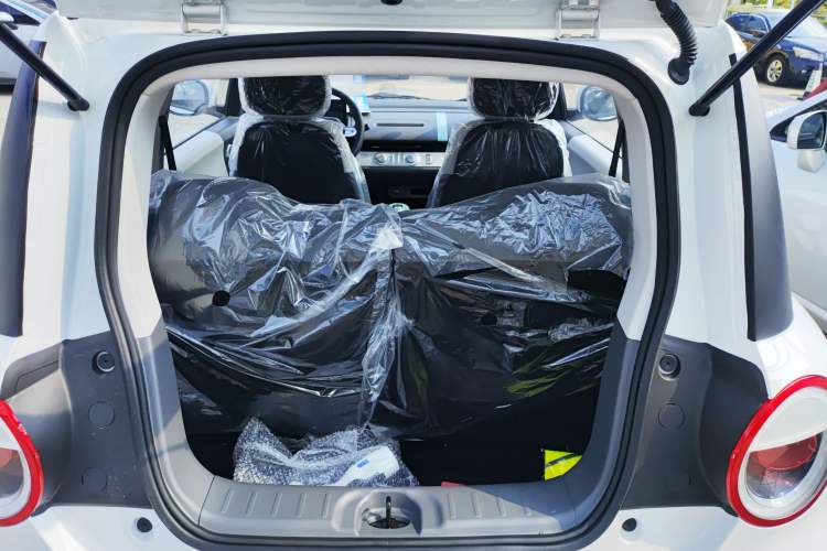 Used Changan Lumin 2025 205km Refreshing Edition
