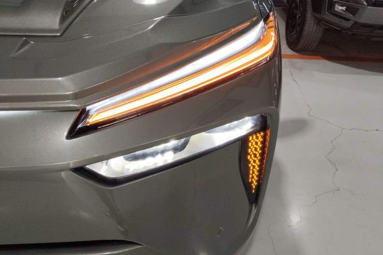 Used Wey Lanshan 2025 Four-Wheel Drive Max
