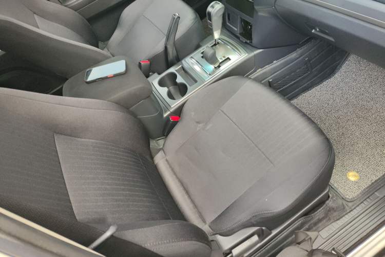 Used Mitsubishi Pajero 2020 3.0L Automatic Standard Edition Right Front Seat