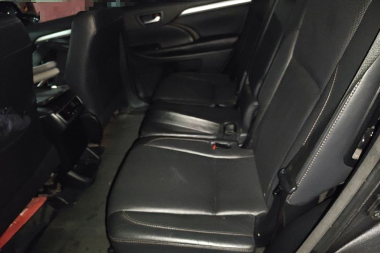 Used Toyota Highlander 2017 2.0T Four-Wheel Drive Luxury Edition 7 Seats