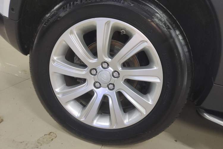 Used Land Rover Discovery Sport 2018 240 PS PURE Edition