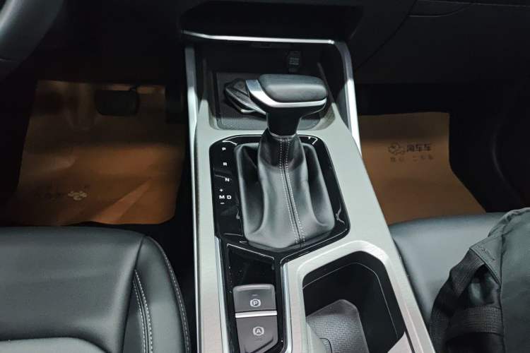 Used Geely Auto Emgrand 2025 4th Generation 1.5L CVT Luxury Version
