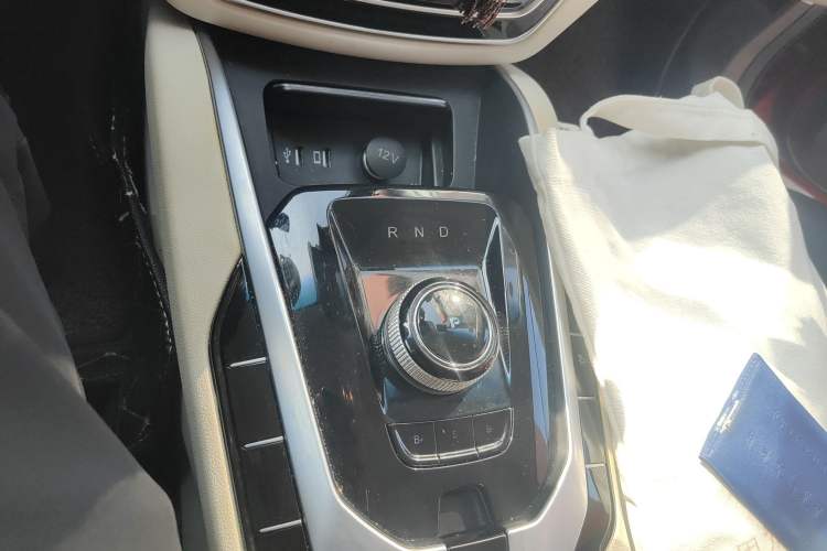 Used BAIC Beijing EU5 2018 R500 Smart Wind Edition