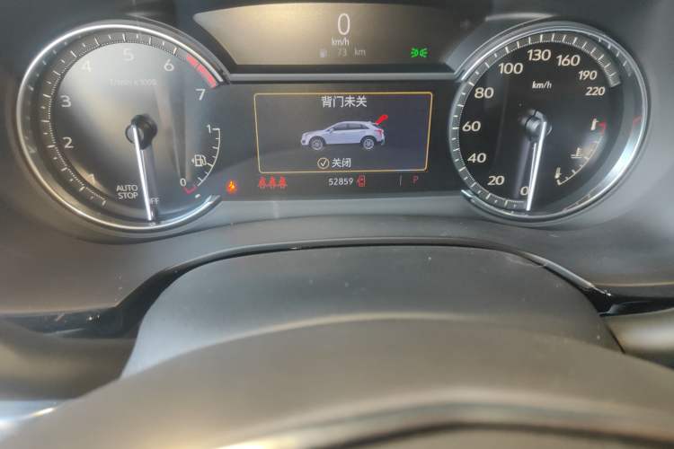 Used Cadillac XT5 2022 2.0T Two-Wheel Drive Luxury Version Odometer Close Up