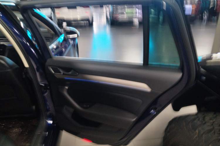 Used Volkswagen Variant New Energy 2019 GTE model
