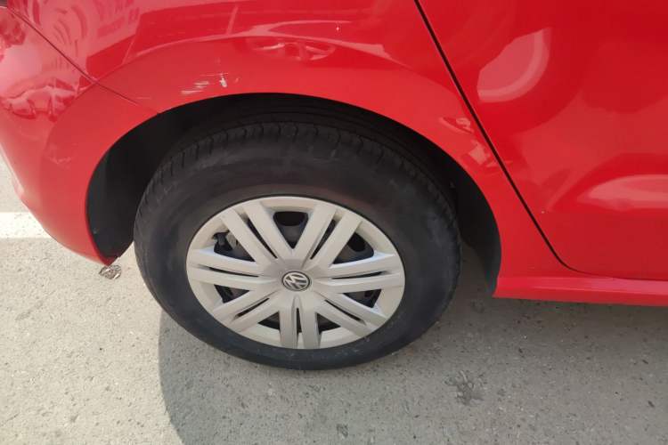 Used Volkswagen Polo 2014 1.4L Manual Fashion Edition Right Rear Wheel Hub