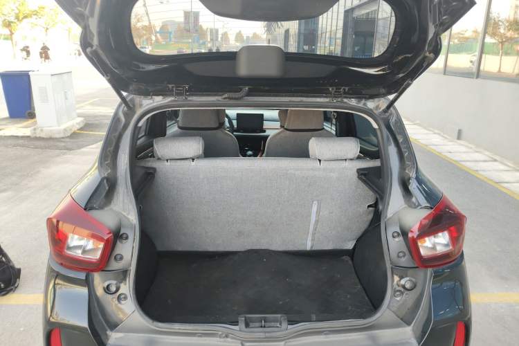 Used Dongfeng NAMMI BOX 2022 Chasing Wind Edition 331 km Standard Model