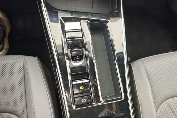 Used Volkswagen Lamando 2026 Lavida L GTS 380TSI Lingfeng Millionth Anniversary Edition Gear Lever