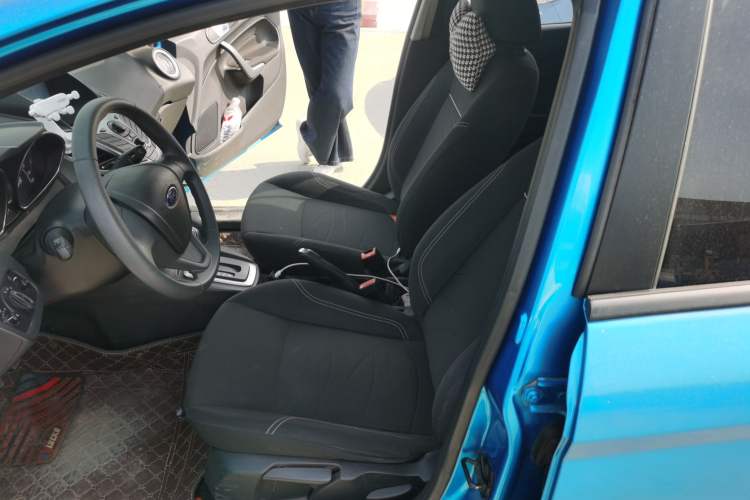 Used Ford Fiesta 2013 Hatchback 1.5L Automatic Fashion Edition Left Front Seat