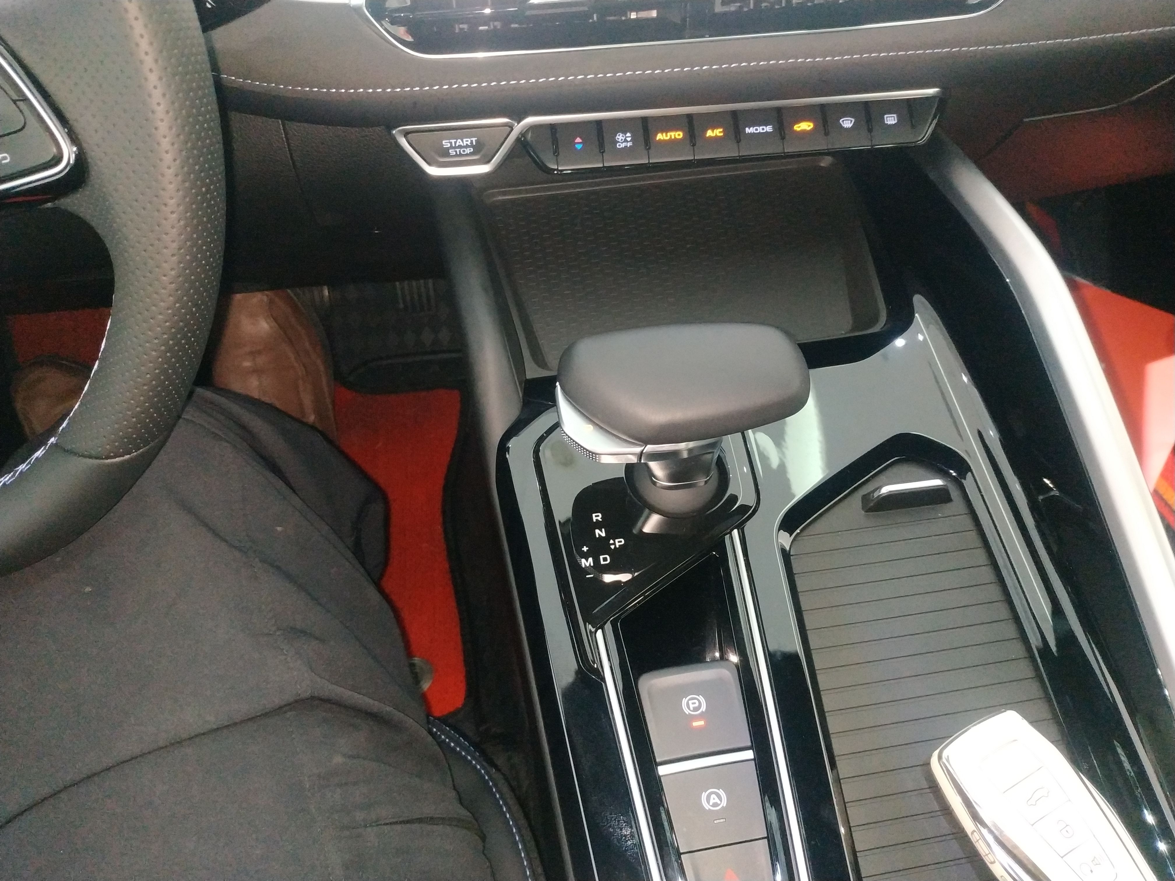 Geely Auto Preface 2025 Dongfang Yao 2.0TD Jin Chao Edition — снимка 18