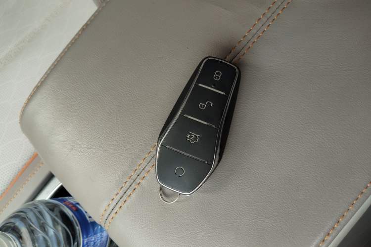 Used BYD Yuan PLUS 2024 Honor Edition 430KM Beyond Model
