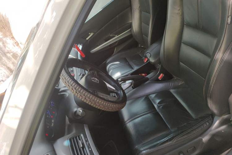 Used Honda Crosstour 2012 2.4L Luxury Edition Left Front Seat