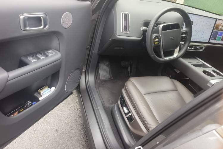 Used Li Auto L9 2022 Max model Interior 3