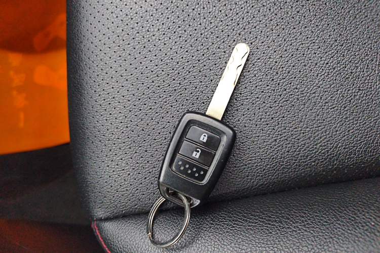 Used Honda Fit 2016 1.5L SE CVT Fashion Model Interior 1