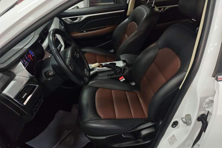 Used Geely Auto Vision 2019 Upgraded Model 1.5L CVT Prestige Version China VI Standard Left Front Seat