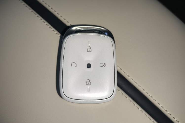 Used ARCFOX T1 2025 Model 320 PLUS
